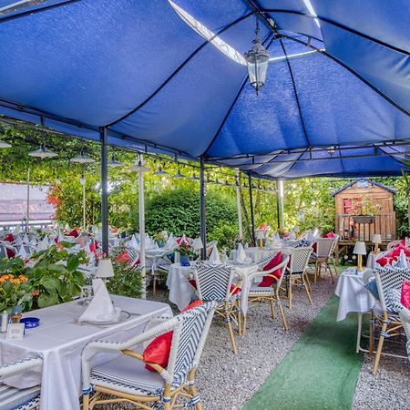 Hotel Les Cygnes Évian-les-Bains Exteriér fotografie