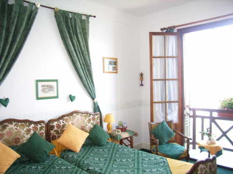 Hotel Les Cygnes Évian-les-Bains Exteriér fotografie